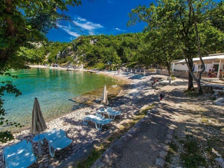 Hotel Sobe Za Odmor Jadran Dramalj Exterior foto